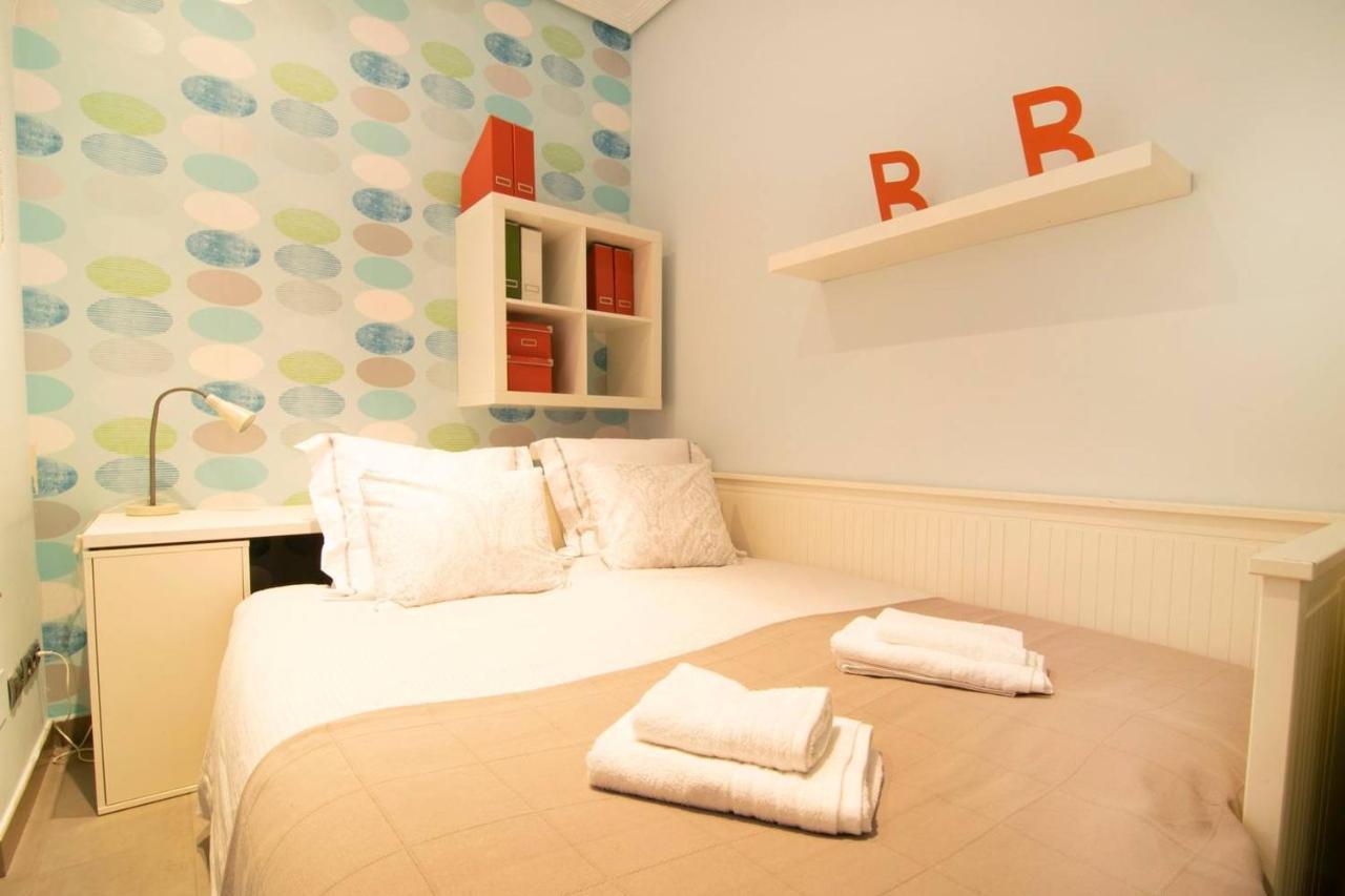 Cozy Apartment Near San Miguel Market By Batuecas Madrid Exteriör bild